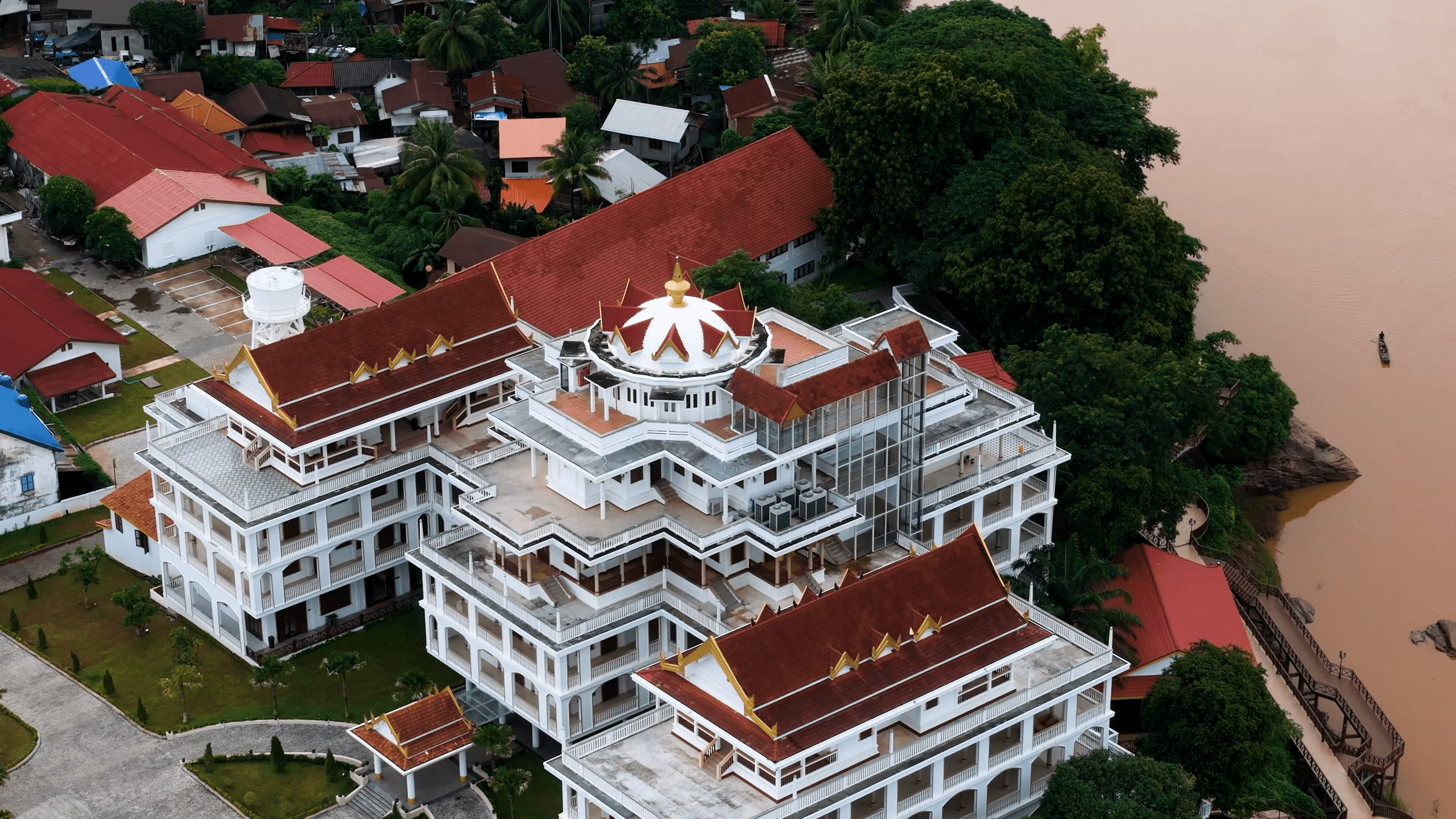 Champa Palace interior